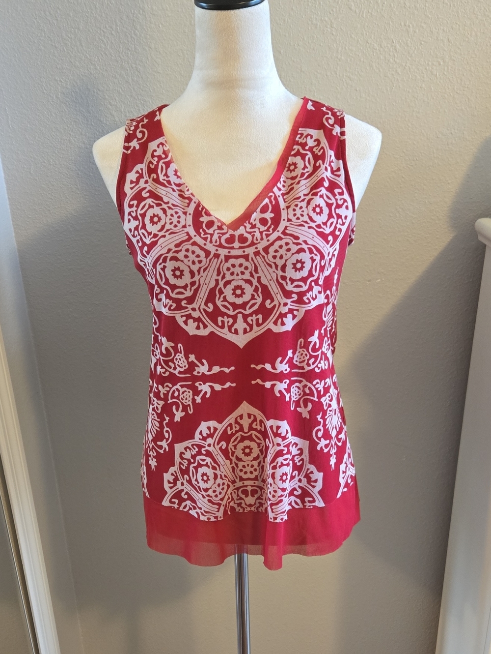 INC International Concepts Red and White Printed V-Neck Camisole